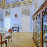 Pascaraymondo Palace