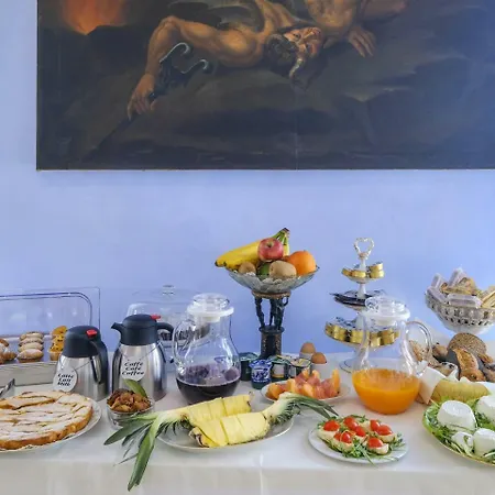 Szálloda Pascaraymondo Palace 3*