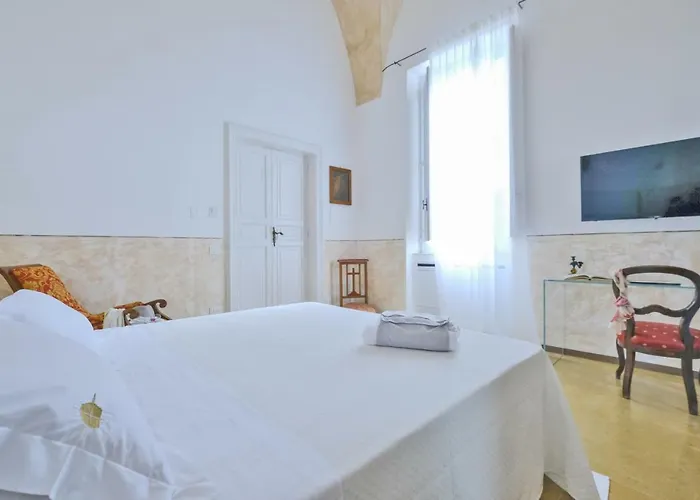 Pascaraymondo Palace